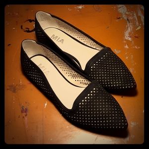 MIA Black Ballerina Flats